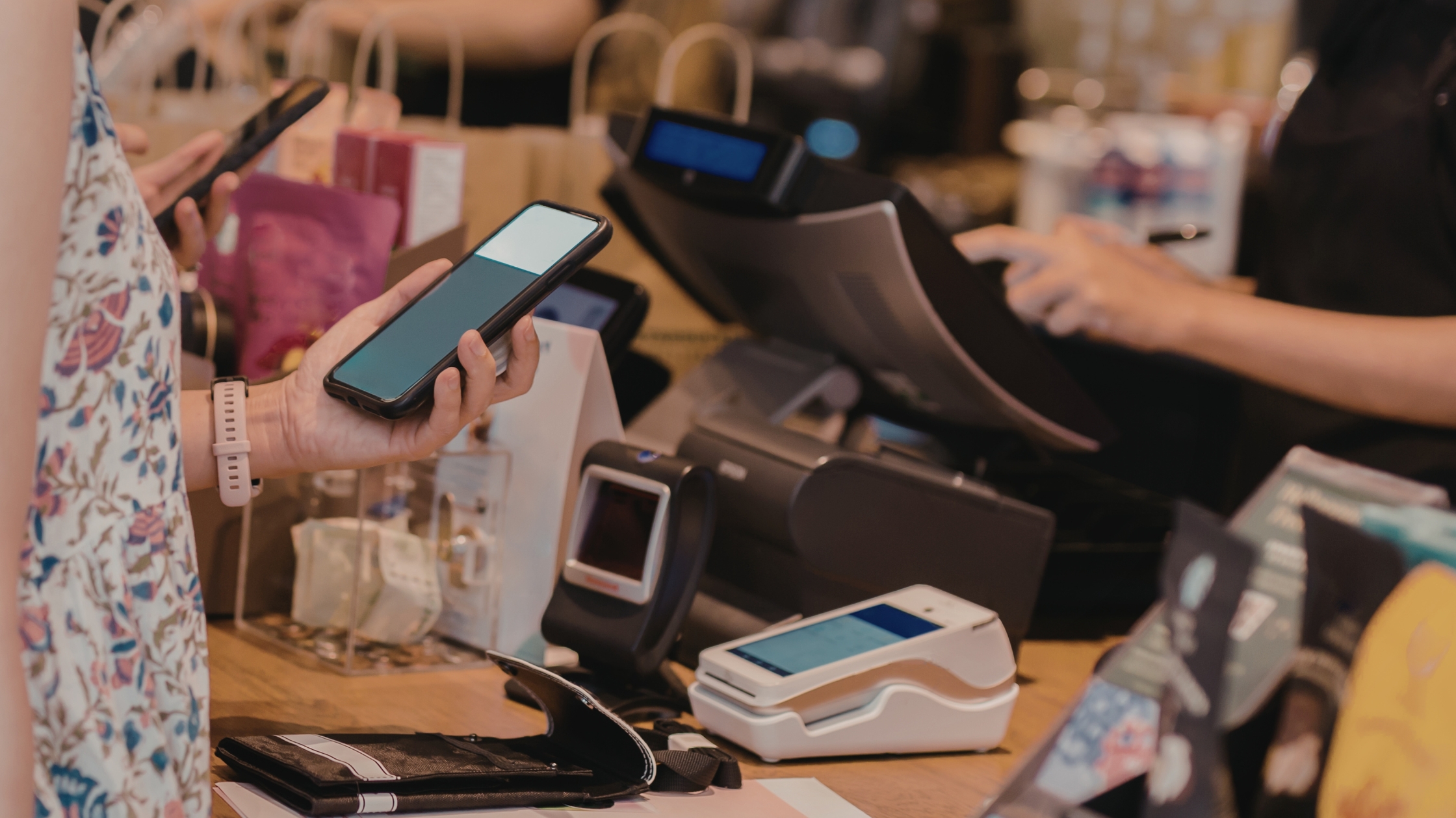 Lightweight restaurant POS system for fast checkout